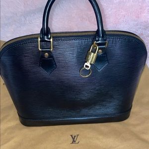 Louis Vuitton Alma PM